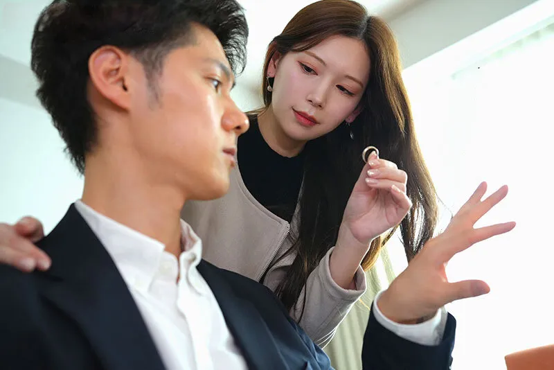 Cô vợ đi đi giã ngoại, ông xã ở nhà bị nhỏ em cô vợ gạ trả bài không trượt phát nào